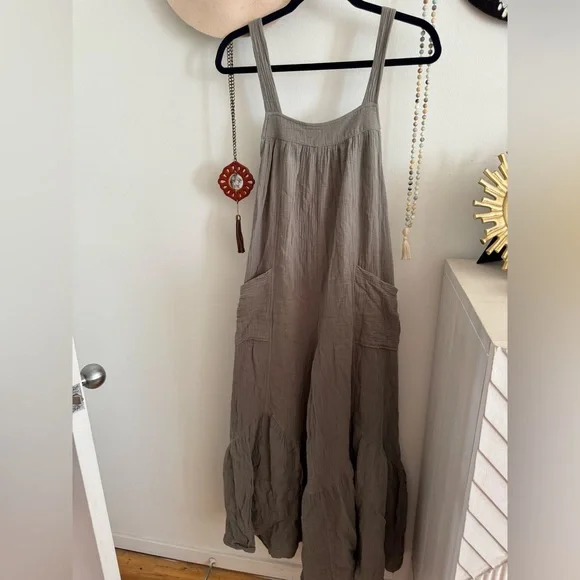 Three Birds Nest Bethany Jumpsuit - Picture 4 of 7
